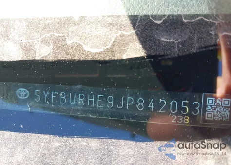 2018 Toyota Corolla Le z USA, uszkodzony, nr VIN 5YFBURHE9JP842053